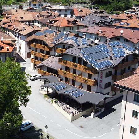 Hotel Denny Pinzolo Eksteriør bilde