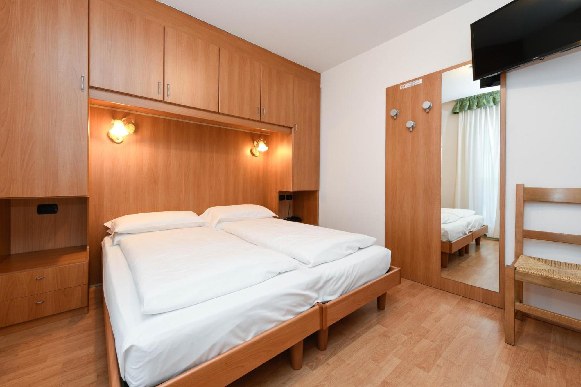 Hotel Denny Pinzolo Eksteriør bilde