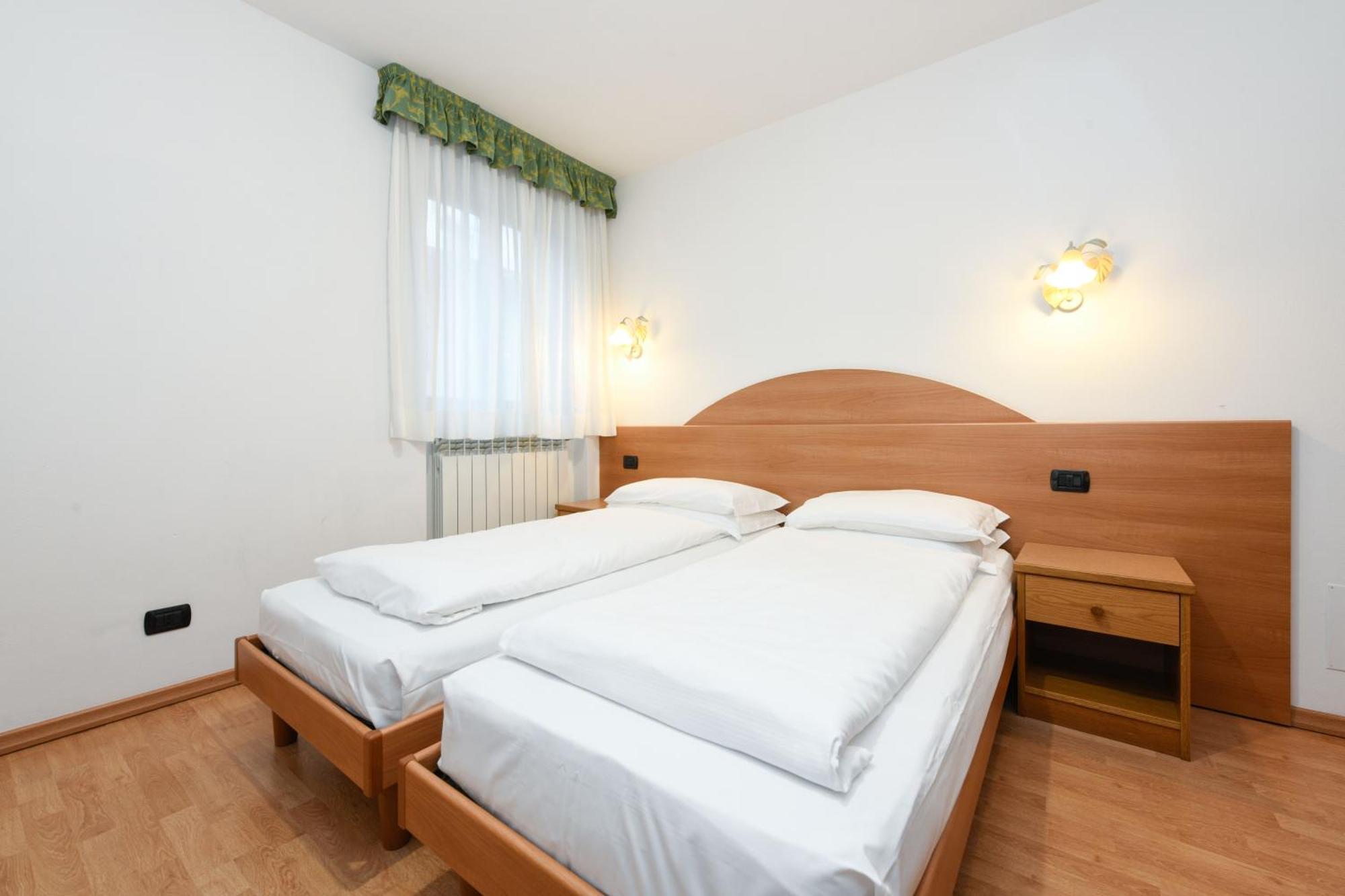 Hotel Denny Pinzolo Eksteriør bilde