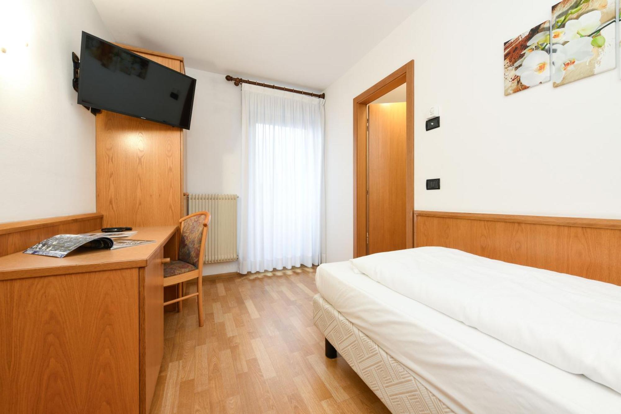 Hotel Denny Pinzolo Eksteriør bilde