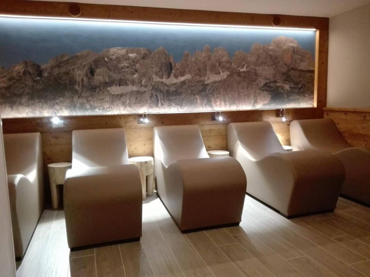 Hotel Denny Pinzolo Eksteriør bilde